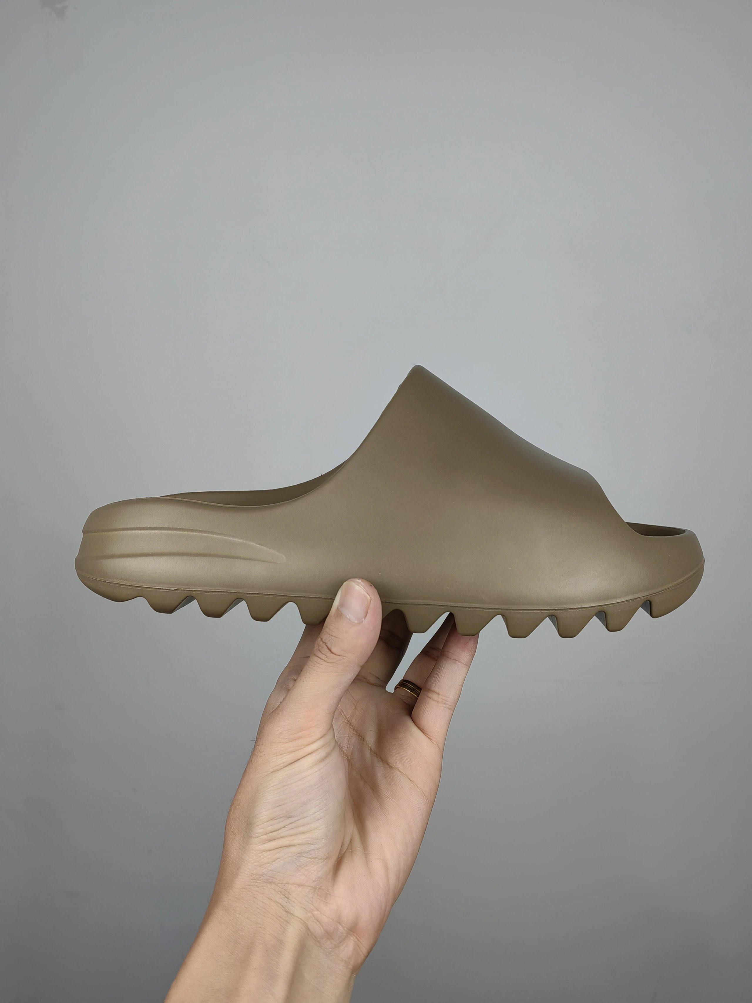 Light brown (glossy)